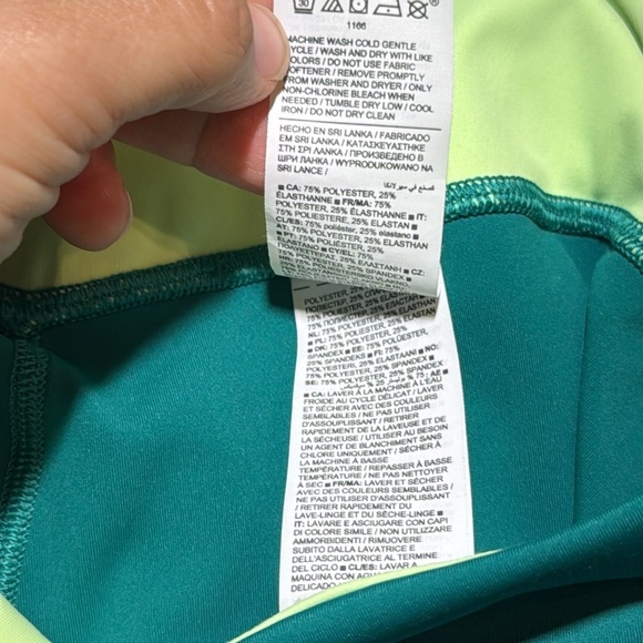 Athleta x Alicia Keys Elation 7/8 Green Crop Leggings size Small - Picture 9 of 11